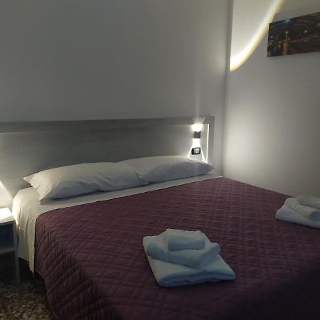 Hotel Madonna Del Pino チェルヴィア エクステリア 写真