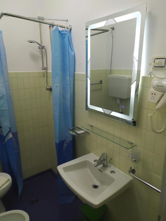 Hotel Madonna Del Pino チェルヴィア エクステリア 写真