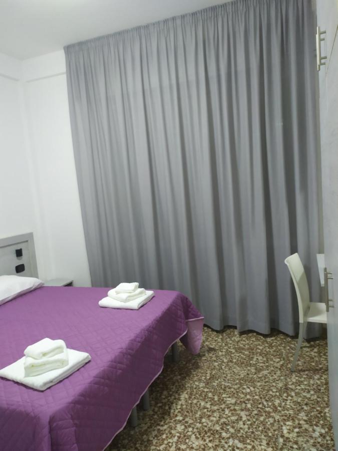 Hotel Madonna Del Pino チェルヴィア エクステリア 写真